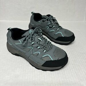 Merrel gray Moab 2 low hiking trail shoes 6 Gorpcore outdoor adventure walking